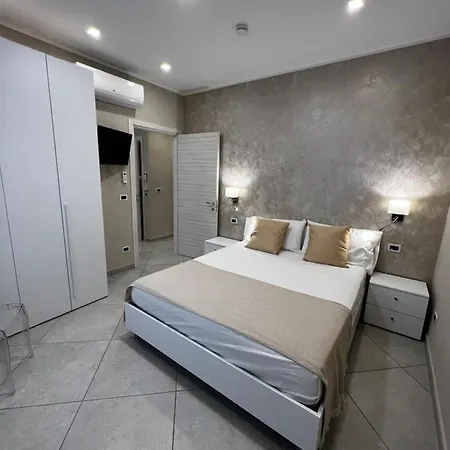 Lamezia Airport Bed and Breakfast SantʼEufemia Lamezia