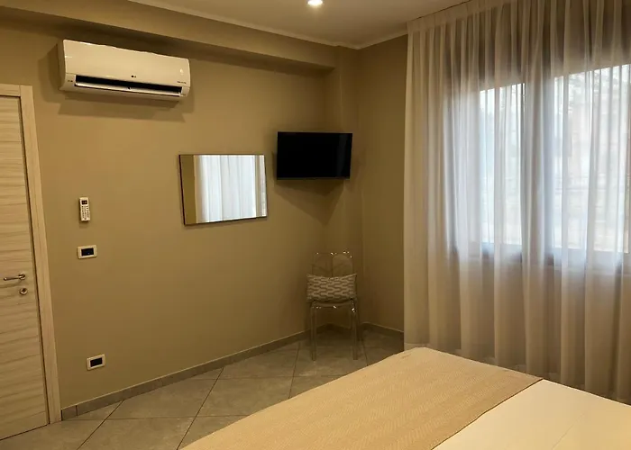 Lamezia Airport 4*